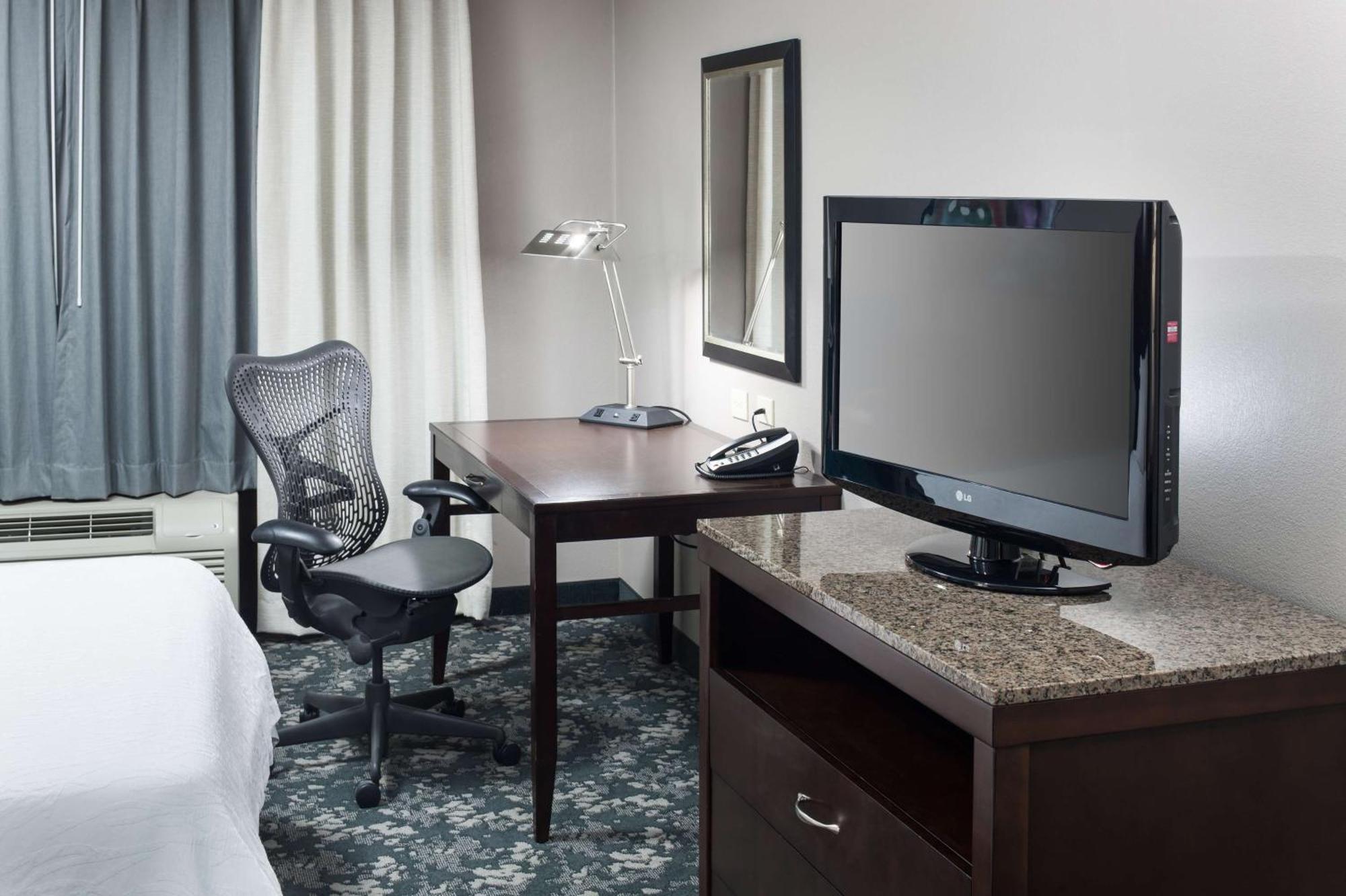 Hilton Garden Inn Cincinnati/Mason Exteriör bild